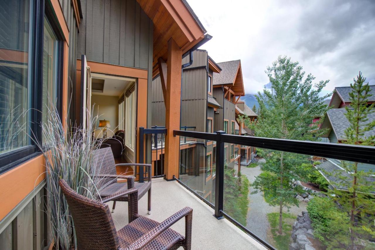 Misty Mountain- Premium 2 Bedroom Mountain View Canmore Luaran gambar